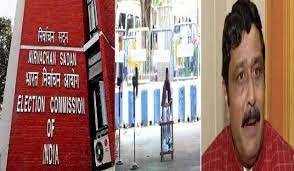 ममता के बाद भाजपा नेता राहुल सिन्हा पर बैन चुनाव आयोग ने दिलीप घोष से भी मांगा जवाब ममता के बाद भाजपा नेता राहुल सिन्हा पर बैन चुनाव आयोग ने दिलीप घोष से भी मांगा जवाब