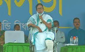 ममता बोलीं-गुंडों के हाथों में नहीं दे सकते बंगाल ममता बोलीं-गुंडों के हाथों में नहीं दे सकते बंगाल