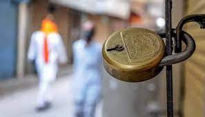 चुनाव के बाद पश्चिम बंगाल में लागू हुईं लॉकडाउन जैसी पाबंदियां चुनाव के बाद पश्चिम बंगाल में लागू हुईं लॉकडाउन जैसी पाबंदियां