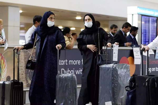 यूएई में कोरोना नियम तोड़ना पड़ सकता है भारी -भारतीयों को देना पड़ सकता है 10 लाख का जुर्माना यूएई में कोरोना नियम तोड़ना पड़ सकता है भारी -भारतीयों को देना पड़ सकता है 10 लाख का जुर्माना