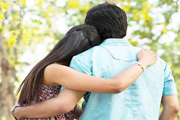 लिव-इन रिलेशनशिप में रहने से पहले रखें इन बातों का ध्यान लिव-इन रिलेशनशिप में रहने से पहले रखें इन बातों का ध्यान