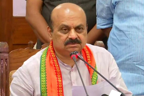 बोम्मई बोले- मैं भाजपा का असली कार्यकर्ता और सीएम, सभी को विश्वास में लेकर करूंगा काम बोम्मई बोले- मैं भाजपा का असली कार्यकर्ता और सीएम, सभी को विश्वास में लेकर करूंगा काम