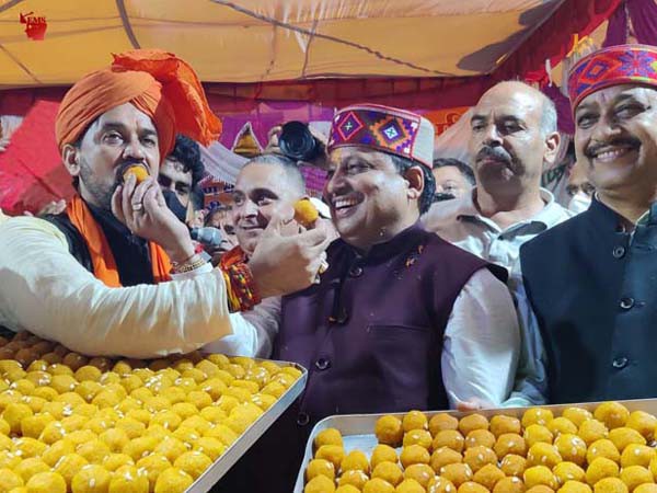 623 किमी, 38 विस क्षेत्र और चारों संसदीय क्षेत्र, मैहतपुर में संपन्न हुई अनुराग की 5 दिवसीय जन आशीर्वाद यात्रा कोविड संकट में गरीबों की दिल खोल कर मोदी सरकार ने की मददः अनुराग ठाकुर 623 किमी, 38 विस क्षेत्र और चारों संसदीय क्षेत्र, मैहतपुर में संपन्न हुई अनुराग की 5 दिवसीय जन आशीर्वाद यात्रा कोविड संकट में गरीबों की दिल खोल कर मोदी सरकार ने की मददः अनुराग ठाकुर