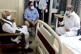 हरियाणा के गृह मंत्री अनिल विज का ऑक्सीजन स्तर अभी भी कम -अंबाला से चंडीगढ़ लाकर पीजीआईएमईआर में कराया भर्ती, निगरानी जारी हरियाणा के गृह मंत्री अनिल विज का ऑक्सीजन स्तर अभी भी कम -अंबाला से चंडीगढ़ लाकर पीजीआईएमईआर में कराया भर्ती, निगरानी जारी