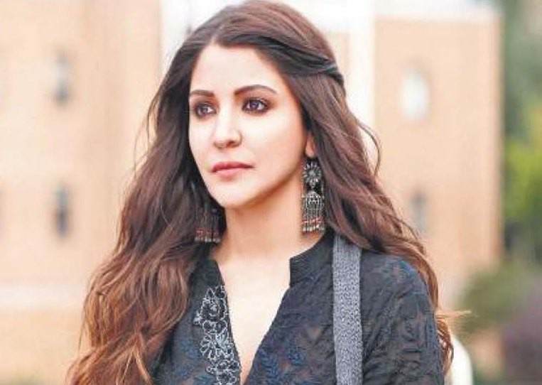 (रंग संसार) --'जाने मेरी जानेमन, बसपन का प्यार' गाने ने उड़ाई अनुष्का शर्मा की नींद (रंग संसार) --'जाने मेरी जानेमन, बसपन का प्यार' गाने ने उड़ाई अनुष्का शर्मा की नींद