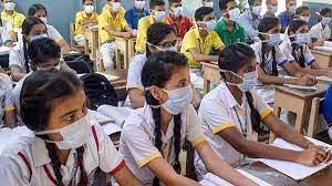 छात्र आपस में टिफिन-किताबें नहीं करेंगे शेयर, बिना मास्क नहीं मिलेगी एंट्री छात्र आपस में टिफिन-किताबें नहीं करेंगे शेयर, बिना मास्क नहीं मिलेगी एंट्री