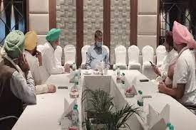 पंजाब में दोनों पक्ष मिलकर काम करें - हरीश रावत पंजाब में दोनों पक्ष मिलकर काम करें - हरीश रावत