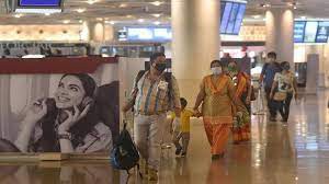 महाराष्ट्र में मॉल्स में जा सकेंगे कोरोना के दोनों डोज़ लेनेवाले लोग महाराष्ट्र में मॉल्स में जा सकेंगे कोरोना के दोनों डोज़ लेनेवाले लोग
