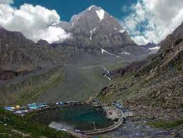 विश्वविख्यात मणिमहेश यात्रा पर इस वर्ष भी पड़ी कोरोना मार -एसडीएम चंबा बताया सिर्फ दो छड़ियों को ही दी गई है अनुमति विश्वविख्यात मणिमहेश यात्रा पर इस वर्ष भी पड़ी कोरोना मार -एसडीएम चंबा बताया सिर्फ दो छड़ियों को ही दी गई है अनुमति