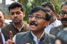 उद्धव के बयान पर संजय राउत ने दी सफाई, कहा योगी ने हमारी संस्कृति से खिलवाड़ किया उद्धव के बयान पर संजय राउत ने दी सफाई, कहा योगी ने हमारी संस्कृति से खिलवाड़ किया