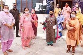 सरवीण ने खडीबेही, रुलेहड बोह, दरिणी में आपदा प्रभावित लोगों को बांटे राहत राशि के चेक कहा......क्षेत्र का योजनात्मक तरीके से करवाया जा रहा विकास रिडकमार में लोंगो की समस्याओं का किया निपटारा सरवीण ने खडीबेही, रुलेहड बोह, दरिणी में आपदा प्रभावित लोगों को बांटे राहत राशि के चेक कहा......क्षेत्र का योजनात्मक तरीके से करवाया जा रहा विकास रिडकमार में लोंगो की समस्याओं का किया निपटारा