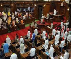 सपा व कांग्रेस के हंगामे के कारण शोक सभा के बाद यूपी विधानसभा की कार्यवाही स्थगित -सपा के नेताओं ने शोक सभा के दौरान भी वेल में आकर लहराए महंगाई विरोधी पोस्टर सपा व कांग्रेस के हंगामे के कारण शोक सभा के बाद यूपी विधानसभा की कार्यवाही स्थगित -सपा के नेताओं ने शोक सभा के दौरान भी वेल में आकर लहराए महंगाई विरोधी पोस्टर