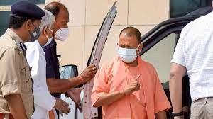 योगी का विरोधियों पर हमला, अयोध्या जाने से डरने वाले आज अपने को राम भक्त बता रहे भूमाफिया की जमीन पर बनेंगे गरीबों और दलितों के लिए मकान योगी का विरोधियों पर हमला, अयोध्या जाने से डरने वाले आज अपने को राम भक्त बता रहे भूमाफिया की जमीन पर बनेंगे गरीबों और दलितों के लिए मकान
