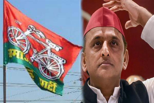 यूपी- आयकर टीम ने सपा नेताओं के लखनऊ, मऊ, मैनपुरी ठिकानों पर की छापामार कार्रवाई -घर-कार्यालयों पर हंगामे की बीच भारी पुलिस बल तैनात किया यूपी- आयकर टीम ने सपा नेताओं के लखनऊ, मऊ, मैनपुरी ठिकानों पर की छापामार कार्रवाई -घर-कार्यालयों पर हंगामे की बीच भारी पुलिस बल तैनात किया