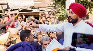 चुनाव आचार संहिता से ऑटो रिक्शा चालकों की उम्मीदें टूटीं -सीएम चन्नी ने ऑटो रिक्शा चालकों से मिल कई रियायतों का ऐलान किया था -कांग्रेस सरकार ने उन्हें मूर्ख बनाया, इसका खामियाजा चुनावों में भुगतना पड़ेगा चुनाव आचार संहिता से ऑटो रिक्शा चालकों की उम्मीदें टूटीं -सीएम चन्नी ने ऑटो रिक्शा चालकों से मिल कई रियायतों का ऐलान किया था -कांग्रेस सरकार ने उन्हें मूर्ख बनाया, इसका खामियाजा चुनावों में भुगतना पड़ेगा