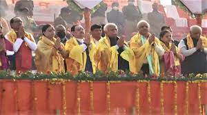 भाजपा शासित राज्यों के मुख्यमंत्रियों ने अयोध्या पहुंच सरयू घाट पर पूजा अर्चना की हनुमानगढ़ी मंदिर में पूजा कर रामलला के दर्शन को जाएंगें भाजपा शासित राज्यों के मुख्यमंत्रियों ने अयोध्या पहुंच सरयू घाट पर पूजा अर्चना की हनुमानगढ़ी मंदिर में पूजा कर रामलला के दर्शन को जाएंगें