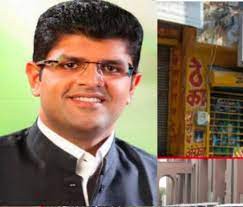 इनेलो और जेजेपी का पारिवारिक झगड़ा नहीं हो रहा है खत्म -अर्जुन चौटाला ने दुष्यंत चौटाला को कहा दारू बेचने वाला इनेलो और जेजेपी का पारिवारिक झगड़ा नहीं हो रहा है खत्म -अर्जुन चौटाला ने दुष्यंत चौटाला को कहा दारू बेचने वाला