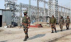 जम्मू-कश्मीर में बिजली कर्मियों की हड़ताल से प्रशासन के हाथ-पांव फूले, सेना ने ग्रिड स्टेशनों पर संभाला मोर्चा जम्मू-कश्मीर में बिजली कर्मियों की हड़ताल से प्रशासन के हाथ-पांव फूले, सेना ने ग्रिड स्टेशनों पर संभाला मोर्चा