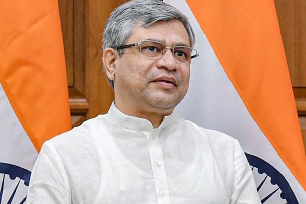 रेल मंत्री ने मणिपुर के सीएम की पहल पर भारत-म्यांमार सीमा रेल लाइन सर्वे को दी मंजूरी रेल मंत्री ने मणिपुर के सीएम की पहल पर भारत-म्यांमार सीमा रेल लाइन सर्वे को दी मंजूरी