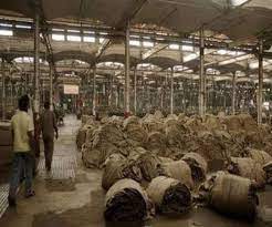  पश्चिम बंगाल में कच्चे माल के अभाव में 10 जूट फैक्ट्रियां बंद -20 हजार मजदूरों के रोजगार पर संकट के बादल