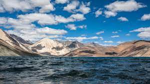 पैंगोंस सो झील पर चीन ने विवादास्पद हिस्से पर पुल बनाया - विदेश मंत्रालय पैंगोंस सो झील पर चीन ने विवादास्पद हिस्से पर पुल बनाया - विदेश मंत्रालय