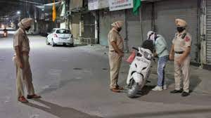 कोरोना के चलते पंजाब में स्कूल-कॉलेज बंद कई और प्रतिबंध कोरोना के चलते पंजाब में स्कूल-कॉलेज बंद कई और प्रतिबंध