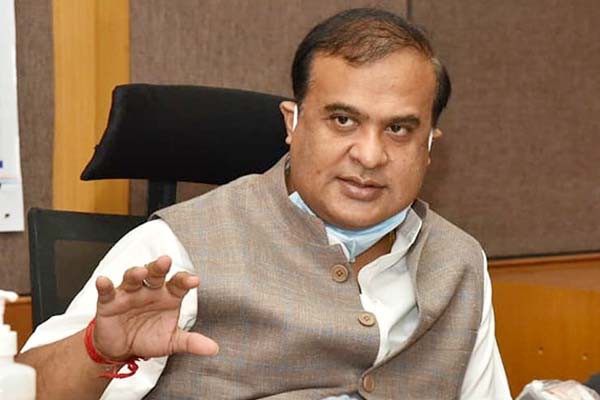 फ्लीट नहीं मिली तो कैब से होटल पहुंचे असम के सीएम हिमंता बिस्वा फ्लीट नहीं मिली तो कैब से होटल पहुंचे असम के सीएम हिमंता बिस्वा