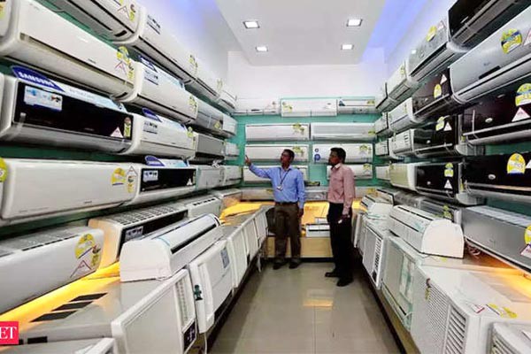 नए साल में एसी और फ्रिज की कीमत बढ़ी नए साल में एसी और फ्रिज की कीमत बढ़ी