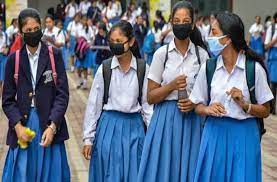ओमिक्रॉन की दहशत के बीच मुंबई के स्कूल में कोरोना विस्फोट ओमिक्रॉन की दहशत के बीच मुंबई के स्कूल में कोरोना विस्फोट
