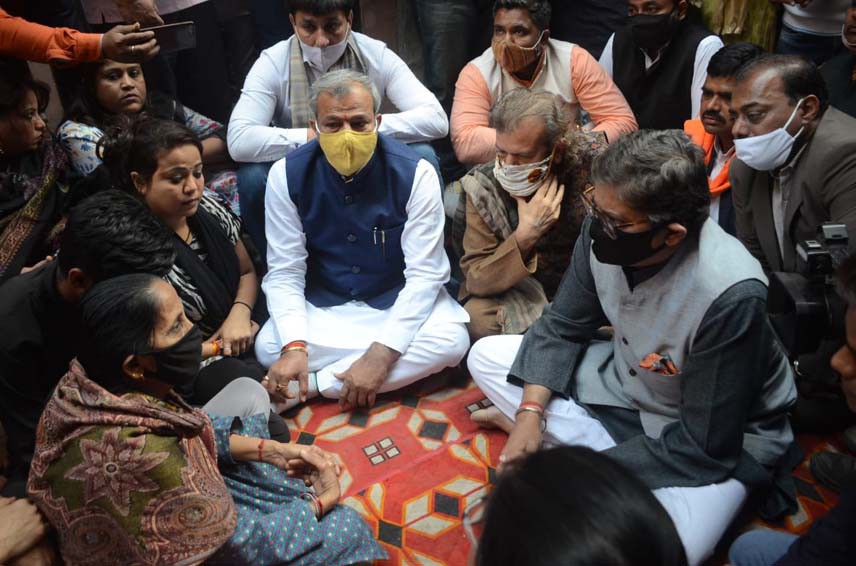 भाजपा नेताओं ने रिंकू शर्मा के परिवार को न्याय दिलाने का भरोसा दिया मुख्यमंत्री केजरीवाल इस निर्मम हत्याकाण्ड की निंदा भी नहीं कर सकते, आख़रि क्यों?- बैजयन्त जय पांडा भाजपा नेताओं ने रिंकू शर्मा के परिवार को न्याय दिलाने का भरोसा दिया मुख्यमंत्री केजरीवाल इस निर्मम हत्याकाण्ड की निंदा भी नहीं कर सकते, आख़रि क्यों?- बैजयन्त जय पांडा