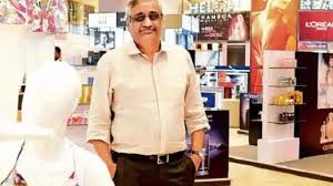 सेबी ने फ्यूचर ग्रुप के सीईओ पर एक साल के लिए लगाई रोक सेबी ने फ्यूचर ग्रुप के सीईओ पर एक साल के लिए लगाई रोक