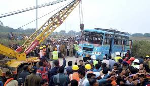 काश स्मार्ट इण्टेलीजेंस से रोके जाते सड़क हादसे काश स्मार्ट इण्टेलीजेंस से रोके जाते सड़क हादसे