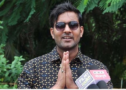 (रंगसंसार) अलग अंदाज में नजर आएंगे विनोद यादव (रंगसंसार) अलग अंदाज में नजर आएंगे विनोद यादव