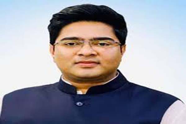 अगर केंद्र परिवार के एक ही सदस्य के राजनीति में आने संबंधी कानून लेकर आएगा तो राजनीति छोड़ दूंगा : अभिषेक बनर्जी अगर केंद्र परिवार के एक ही सदस्य के राजनीति में आने संबंधी कानून लेकर आएगा तो राजनीति छोड़ दूंगा : अभिषेक बनर्जी