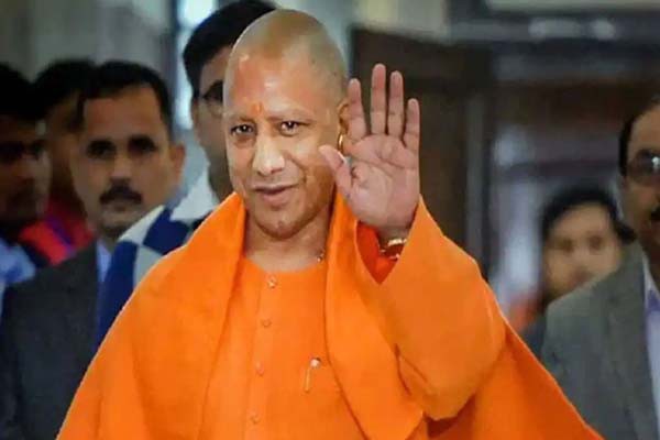 सीएम योगी आदित्यनाथ काशी दौर पर सीएम योगी आदित्यनाथ काशी दौर पर