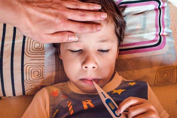 इस प्रकार बच्चों को संक्रमण से बचायें इस प्रकार बच्चों को संक्रमण से बचायें