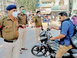 हिमाचल प्रदेश में बीते 17 महीनों में मास्क ना पहनने पर 88,095 चालान, 4.88 करोड़ जुर्माना वसूला हिमाचल प्रदेश में बीते 17 महीनों में मास्क ना पहनने पर 88,095 चालान, 4.88 करोड़ जुर्माना वसूला