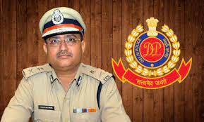 राकेश अस्थाना को दिल्ली पुलिस का कमिश्नर नियुक्त किया गया राकेश अस्थाना को दिल्ली पुलिस का कमिश्नर नियुक्त किया गया