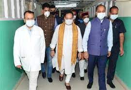 बीमार कांग्रेस के वरिष्ट नेता वीरभद्र सिंह को देखने पहुंचे नड्डा बीमार कांग्रेस के वरिष्ट नेता वीरभद्र सिंह को देखने पहुंचे नड्डा