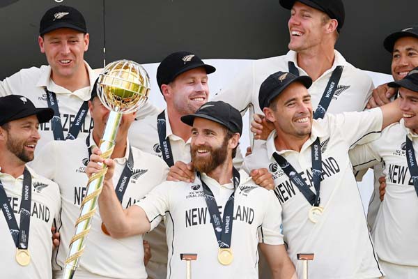 न्‍यूजीलैंड ने उड़ान में टेस्‍ट चैंपियनशिप गदा को दी विशेष जगह 
