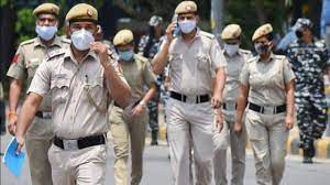  सोशल डिस्टेंसिग का पालन सुनिश्चित करने को बल प्रयोग न करें पुलिसकर्मी: दिल्ली पुलिस 
