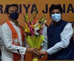 उप्र विधानसभा चुनाव से पहले प्रसाद का भाजपा में जाना कांग्रेस के लिए बड़ा झटका -प्रियंका गांधी के चेहरे के साथ पुराने वोटबैंक- ब्राह्मण, मुस्लिम और दलित में फिर पैठ की कोशिश कर ही है कांग्रेस उप्र विधानसभा चुनाव से पहले प्रसाद का भाजपा में जाना कांग्रेस के लिए बड़ा झटका -प्रियंका गांधी के चेहरे के साथ पुराने वोटबैंक- ब्राह्मण, मुस्लिम और दलित में फिर पैठ की कोशिश कर ही है कांग्रेस