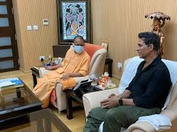 मुख्यमंत्री योगी से मिले फिल्म अभिनेता अक्षय कुमार मुख्यमंत्री योगी से मिले फिल्म अभिनेता अक्षय कुमार
