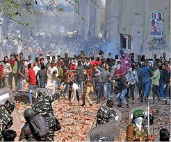गवाह के बयान में देरी करने की वजह से आरोपितों को मिली जमानत गवाह के बयान में देरी करने की वजह से आरोपितों को मिली जमानत