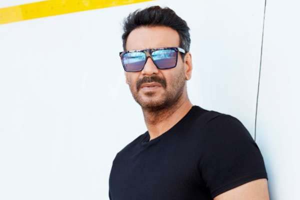अभिनेता अजय देवगन की गाड़ी रोककर सरदार ने कहा, किसान आंदोलन के समर्थन में टवीट करें, हुआ गिरफ्तार अभिनेता अजय देवगन की गाड़ी रोककर सरदार ने कहा, किसान आंदोलन के समर्थन में टवीट करें, हुआ गिरफ्तार
