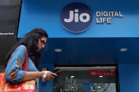 स्पेक्ट्रम पर जियो ने सबसे ज्यादा 57,123 करोड़ रुपए खर्च किए स्पेक्ट्रम पर जियो ने सबसे ज्यादा 57,123 करोड़ रुपए खर्च किए