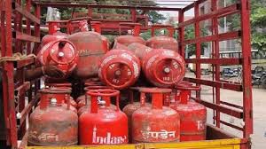 एलपीजी सिलिंडर के दाम फिर बढ़े, चेक करें अपने शहर का लेटेस्ट रेट एलपीजी सिलिंडर के दाम फिर बढ़े, चेक करें अपने शहर का लेटेस्ट रेट