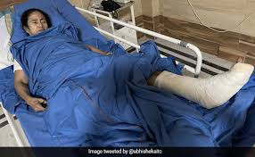 अब कुछ समय व्हीलचेयर पर ही करूंगी चुनाव प्रचार -अस्पताल के बेड से सीएम ममता बनर्जी ने जारी किया वीडियो अब कुछ समय व्हीलचेयर पर ही करूंगी चुनाव प्रचार -अस्पताल के बेड से सीएम ममता बनर्जी ने जारी किया वीडियो