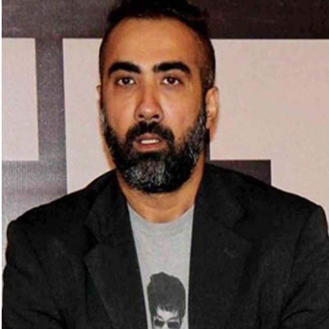 (रंगसंसार) रणवीर शौरी की कोरोना रिर्पोट आई नेगेटिव (रंगसंसार) रणवीर शौरी की कोरोना रिर्पोट आई नेगेटिव