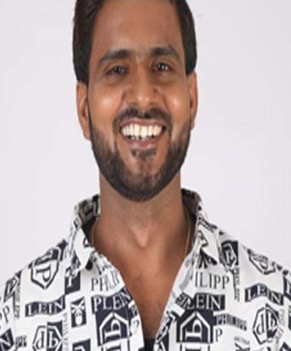 (रंगसंसार) गुंडा' फेम अभिनेता विनोद यादव मुख्य भूमिका में (रंगसंसार) गुंडा' फेम अभिनेता विनोद यादव मुख्य भूमिका में